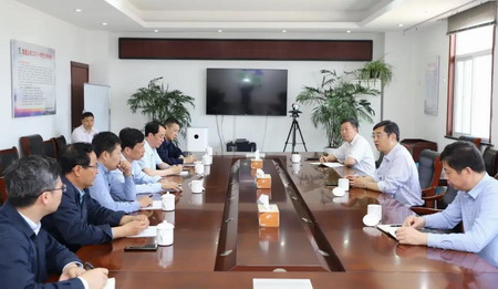 蘇鹽集團(tuán)黨委書記、董事長章朝陽一行赴濱海縣考察調(diào)研