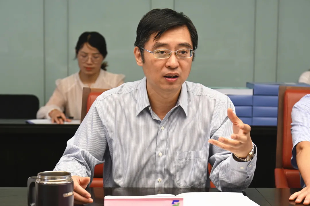 省國資委紀(jì)檢監(jiān)察組組長陳金池督導(dǎo)檢查蘇鹽集團(tuán)安全生產(chǎn)和疫情防控工作 省國資委紀(jì)檢監(jiān)察組組長陳金池督導(dǎo)檢查蘇鹽集團(tuán)安全生產(chǎn)和疫情防控工作