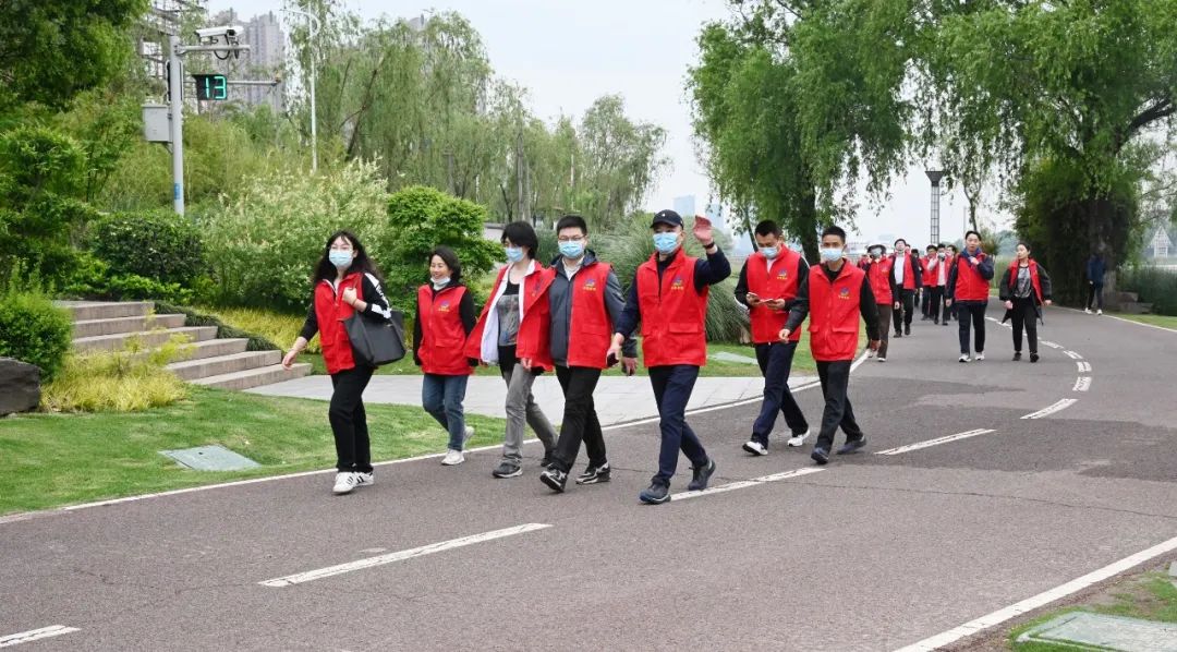 蘇鹽集團(tuán)舉辦慶“五?一”健步走,代“鹽”健康生活團(tuán)建活動(dòng) 蘇鹽集團(tuán)舉辦慶“五?一”健步走,代“鹽”健康生活團(tuán)建活動(dòng)