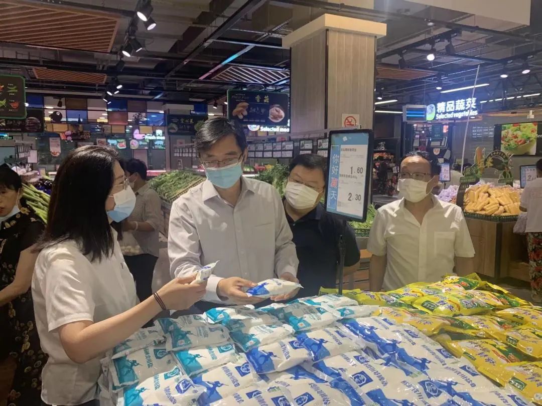 蘇鹽集團黨委書記、董事長章朝陽赴南通蘇州無錫常州四市鹽業(yè)公司調(diào)研 蘇鹽集團黨委書記、董事長章朝陽赴南通蘇州無錫常州四市鹽業(yè)公司調(diào)研