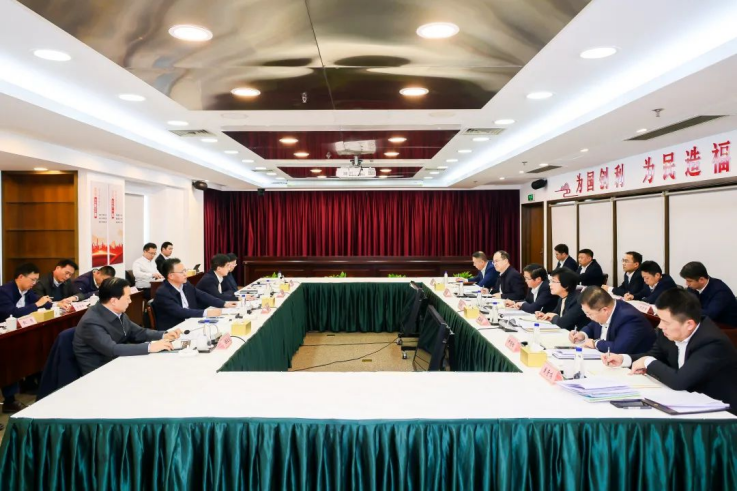 胡廣杰副省長(zhǎng)調(diào)研蘇鹽集團(tuán) 胡廣杰副省長(zhǎng)調(diào)研蘇鹽集團(tuán)